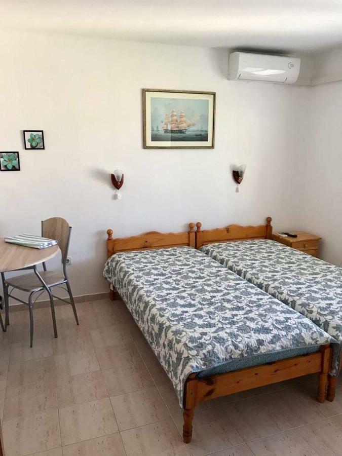 פומורי Студиа Мансарда Ненови מראה חיצוני תמונה